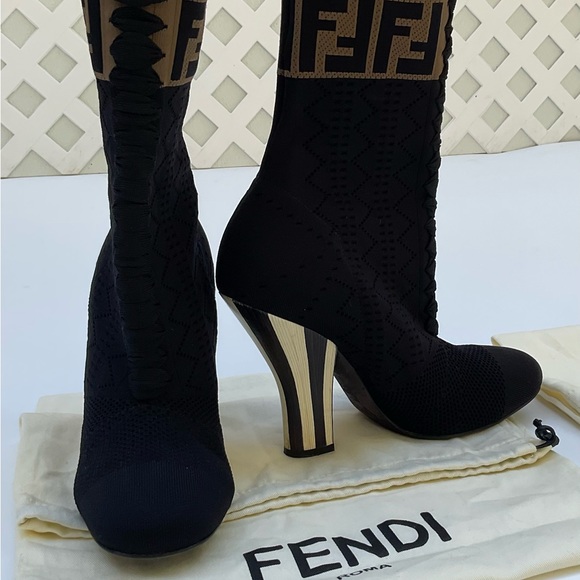 FENDI  ROCKOKO SOCK BOOTIES - Picture 2 of 12